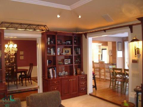64 Merriweather Road Grosse Pointe, MI 48236 - Photo 10 of 12 929514-9.JPG