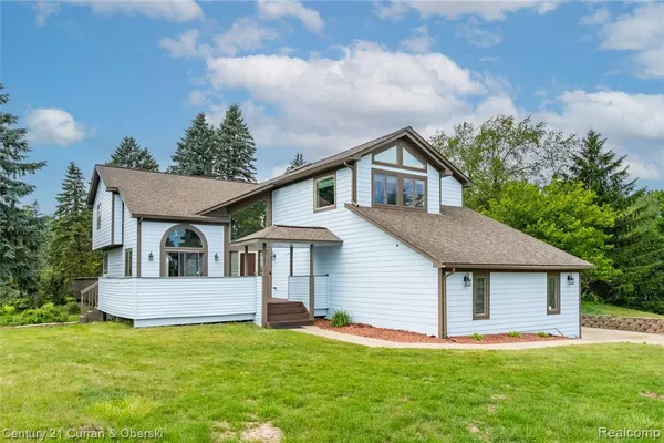 $4,400 | 1083 North Livernois Road, Rochester Hills, MI 48306