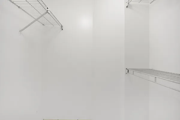 $1,600 | 3590 Via Poinciana, Unit 510, Lake Worth, FL 33467