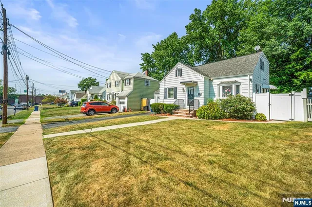 $499,000 | 448 Sutton Avenue, Hackensack, NJ 07601