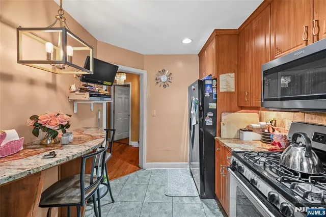 $499,000 | 448 Sutton Avenue, Hackensack, NJ 07601