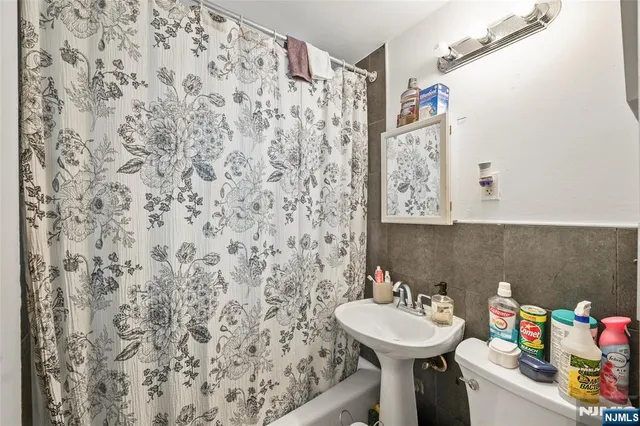 $499,000 | 448 Sutton Avenue, Hackensack, NJ 07601