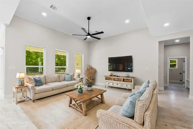 $2,500 | 244 Fawn Drive, Livingston, TX 77351