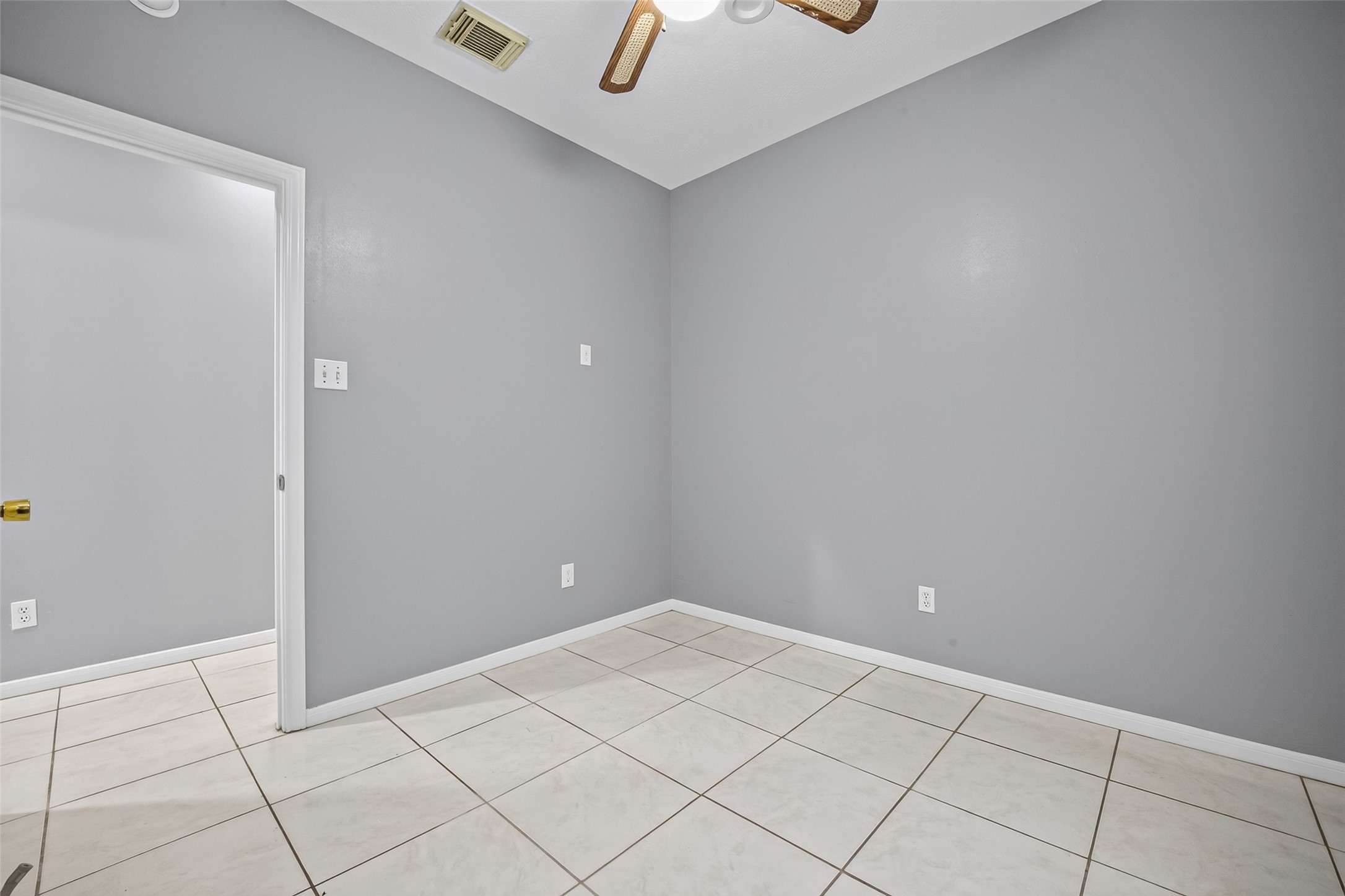 13607 Sable Lane Houston, TX 77014 - Photo 34 of 46 a view of an empty room