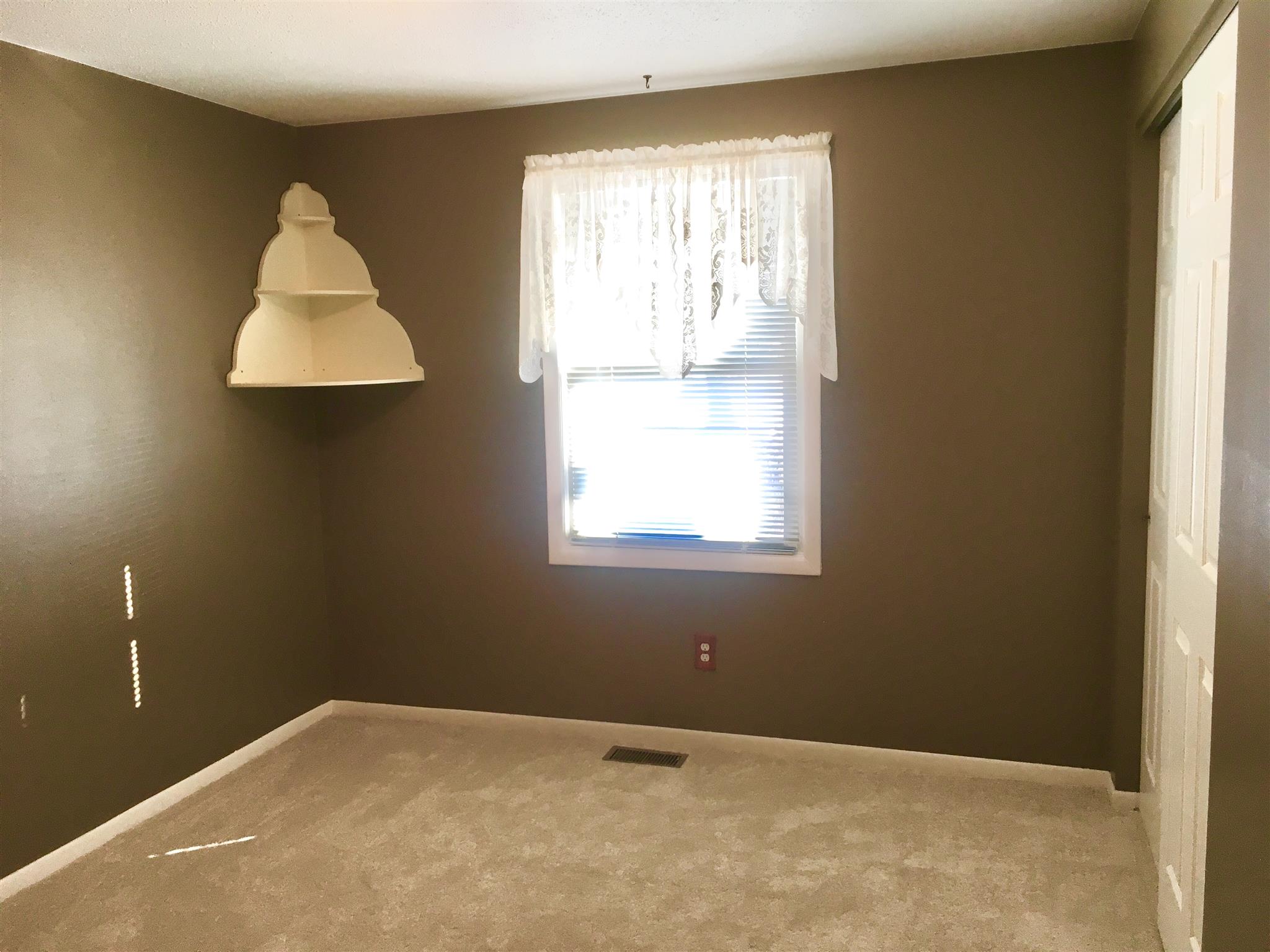 10525 Eby Road Fort Wayne, IN 46835 - Photo 12 of 24