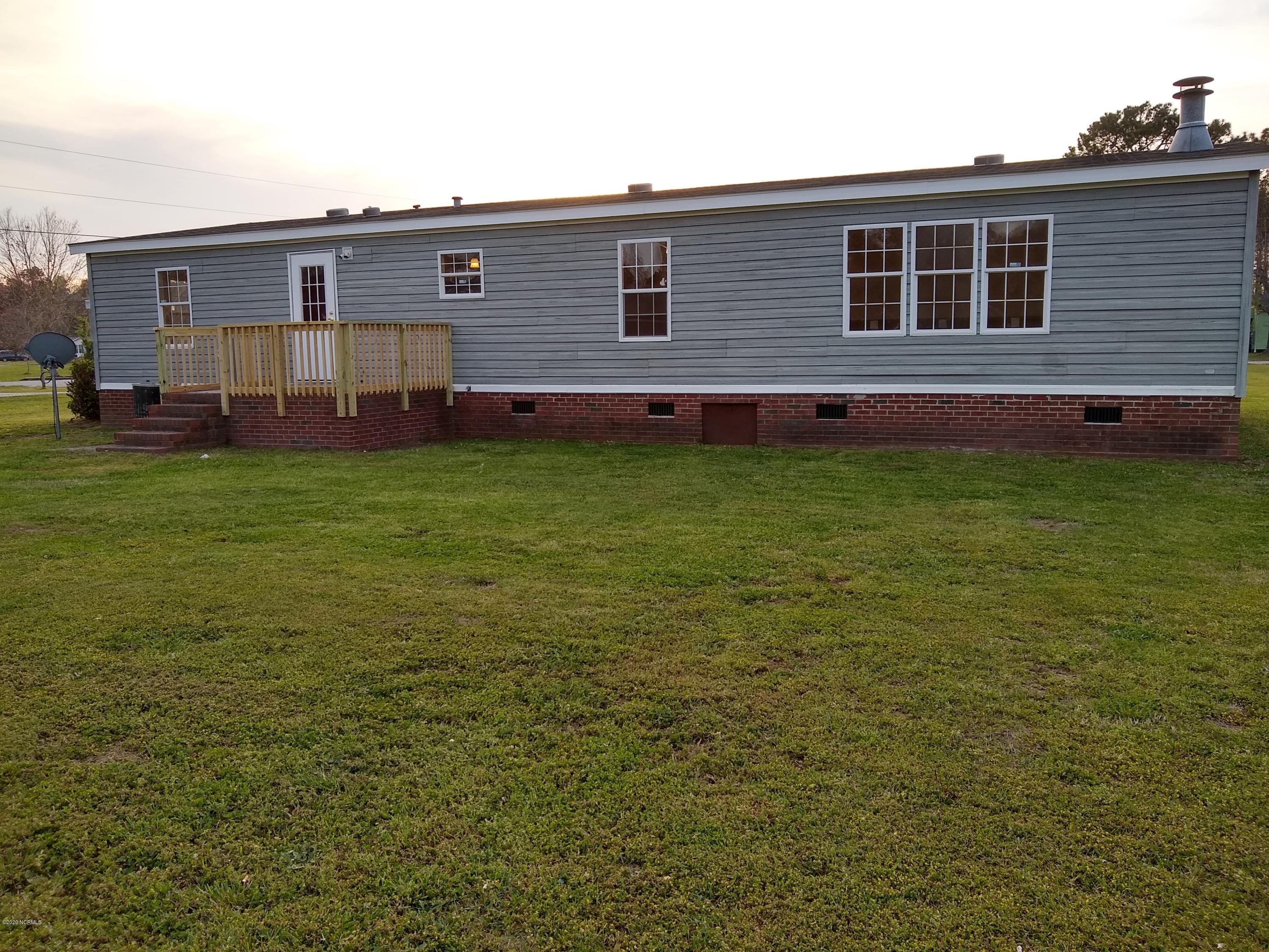 396 Morton Farm Road Hubert, NC 28539 - Photo 5 of 48 Rear view