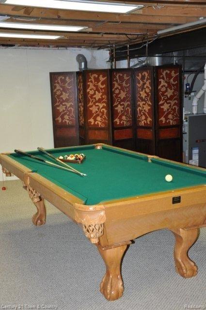 1090 Springwood Lane Rochester, MI 48309 - Photo 21 of 25 Pool table stays