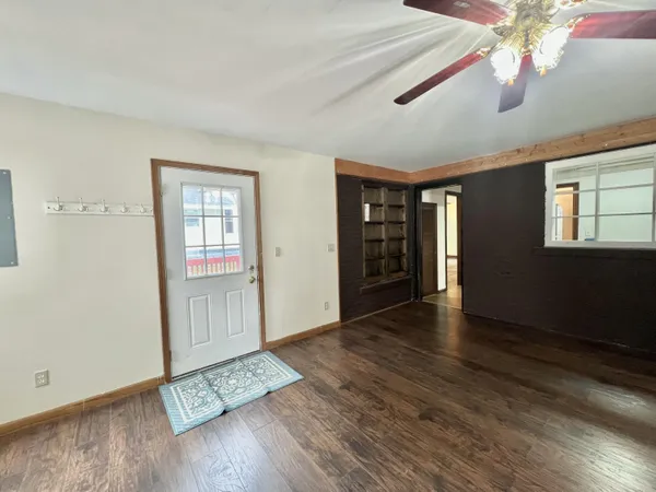 $224,900 | 95 South West Street, Hillsdale, MI 49242