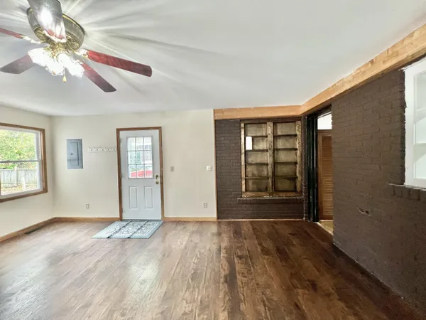 $224,900 | 95 South West Street, Hillsdale, MI 49242