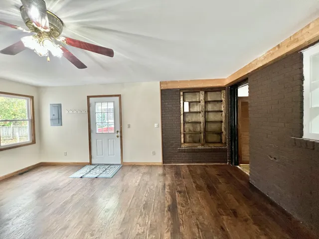 $239,999 | 95 South West Street, Hillsdale, MI 49242