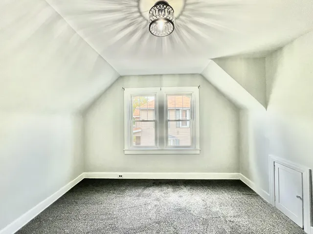 $239,999 | 95 South West Street, Hillsdale, MI 49242