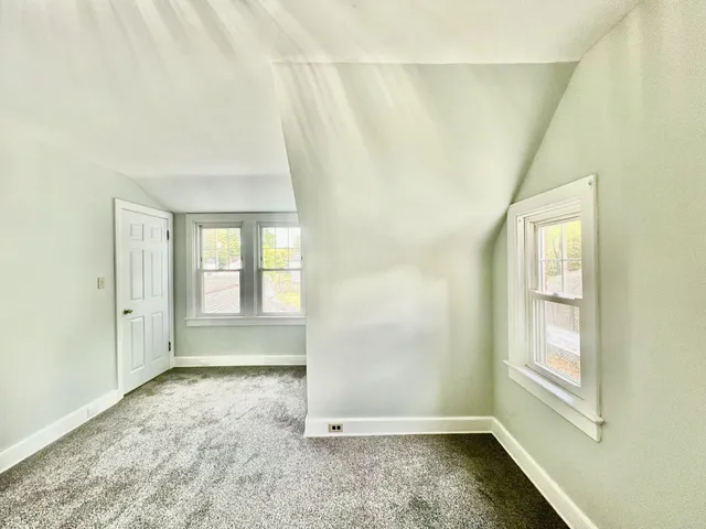 $239,999 | 95 South West Street, Hillsdale, MI 49242