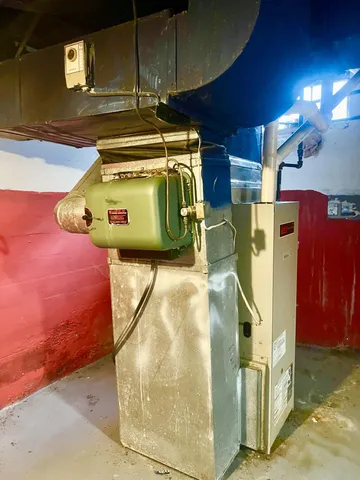 $239,999 | 95 South West Street, Hillsdale, MI 49242