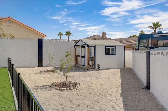 $3,650 | 7378 Kayvani Court, Las Vegas, NV 89117