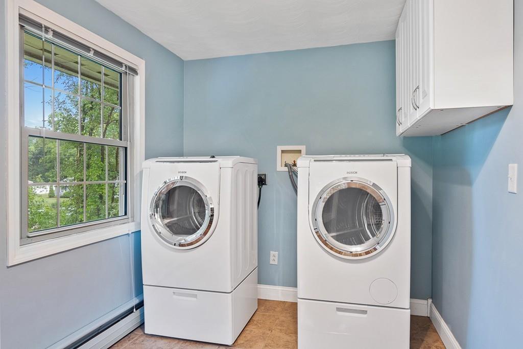 10 Craig Road Chelmsford, MA 01824 - Photo 28 of 34 a utility room with dryer and washer