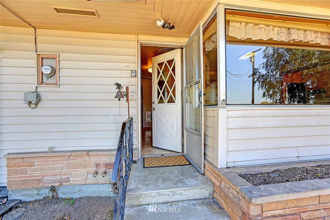 19957 Dry Slough Road Mount Vernon, WA 98273 - Photo 3 of 23 Gallery Image 3