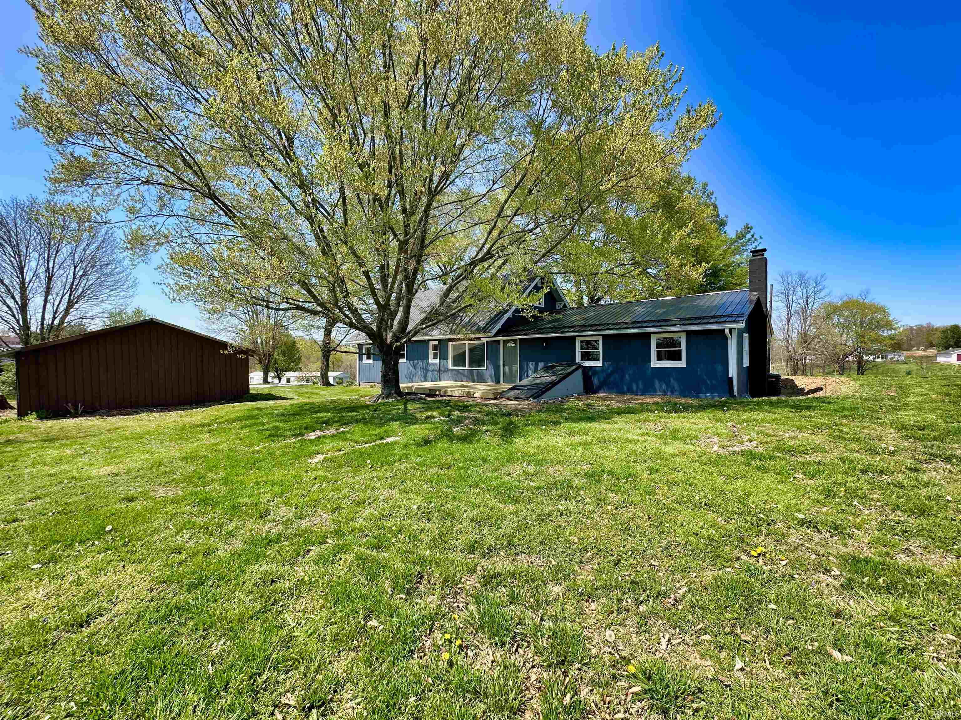 7186 East Sylvania Road Bloomfield, IN 47424 - Photo 2 of 33 Gallery Image 2