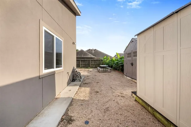 $288,000 | 2526 Perez Road, Pasadena, TX 77502