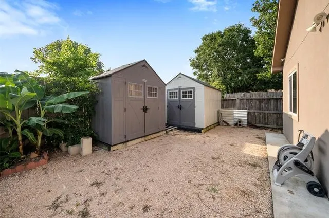 $288,000 | 2526 Perez Road, Pasadena, TX 77502