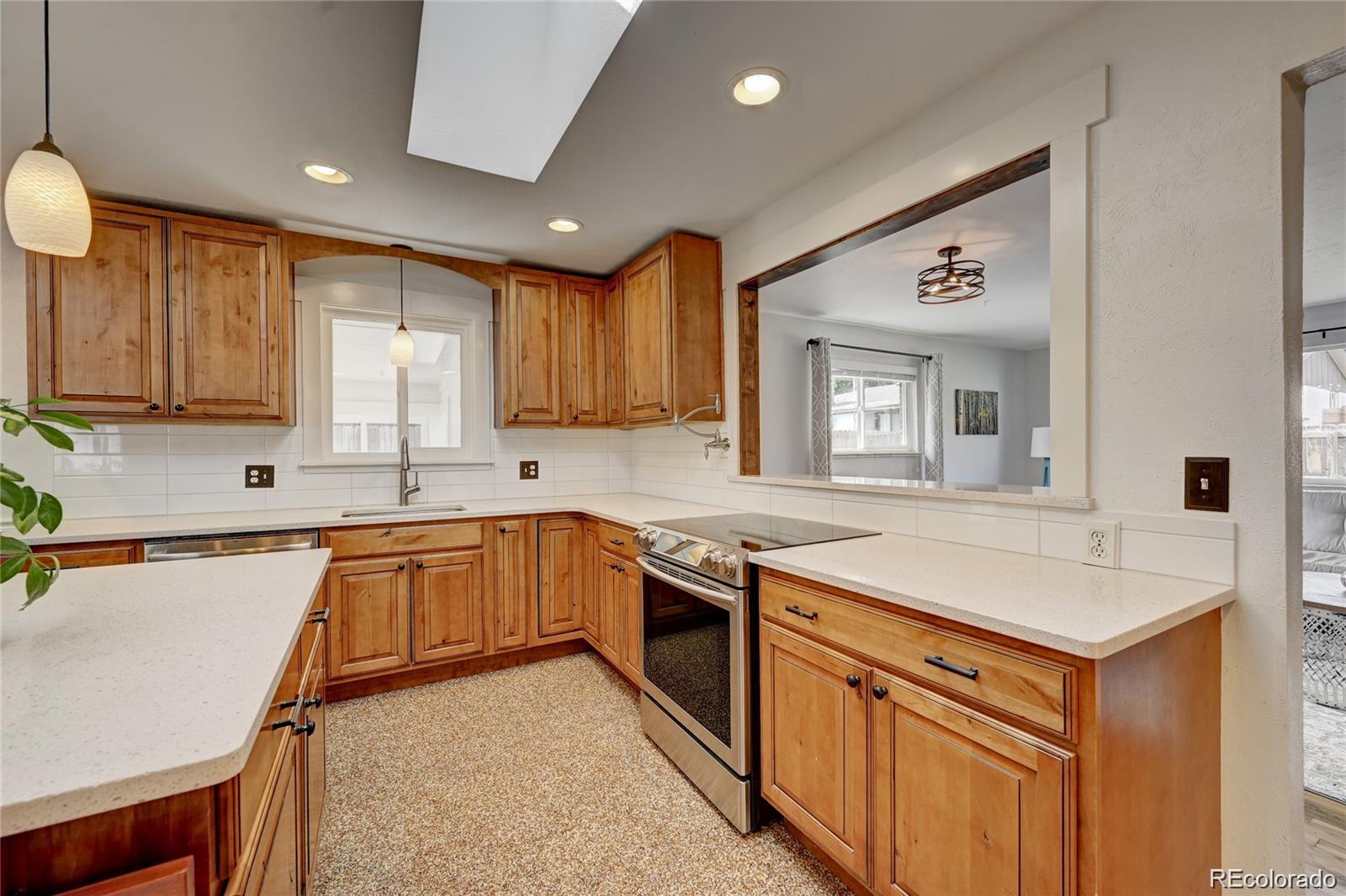 3155 Ward Court Wheat Ridge, CO 80215 - Photo 10 of 36 Gallery Image 10
