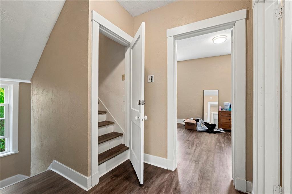 129 Burrows Street Pittsburgh, PA 15213 - Photo 17 of 29 Gallery Image 17
