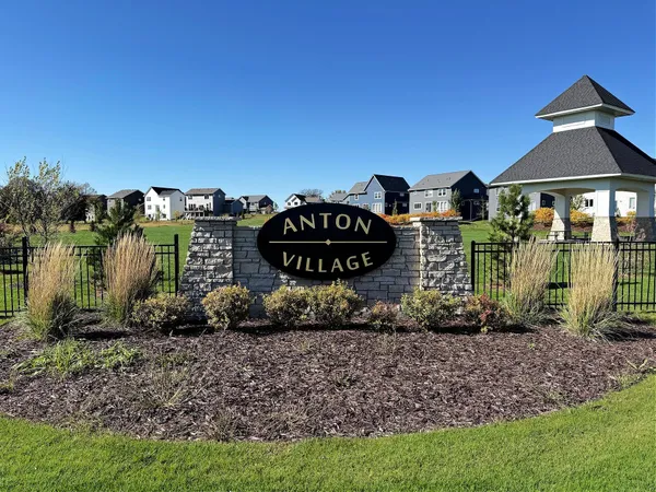 $609,990 | 9533 49th Place Northeast, St. Michael, MN 55376