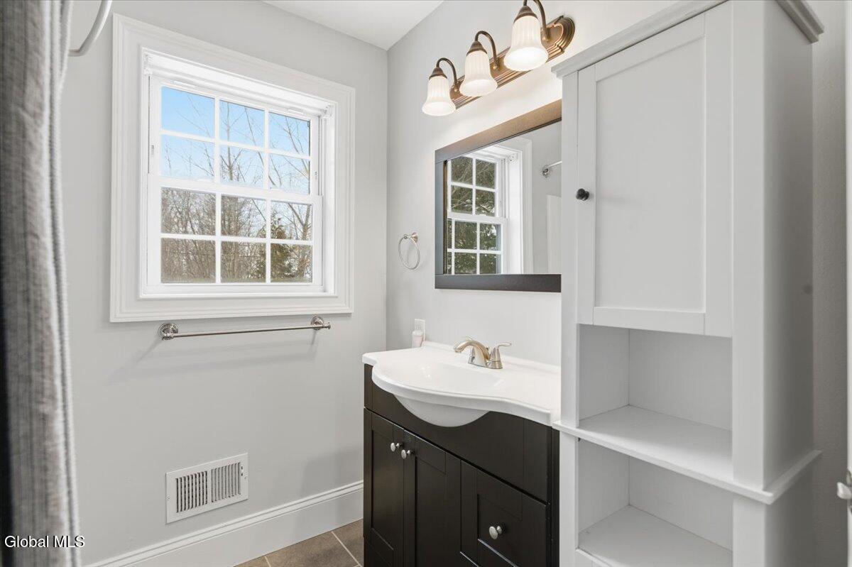 61 Plank Road Halfmoon, NY 12188 - Photo 21 of 36 21-FJD_8577