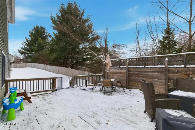 $599,900 | 61 Plank Road, Halfmoon, NY 12188