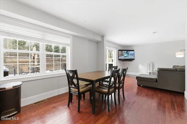 $599,900 | 61 Plank Road, Halfmoon, NY 12188