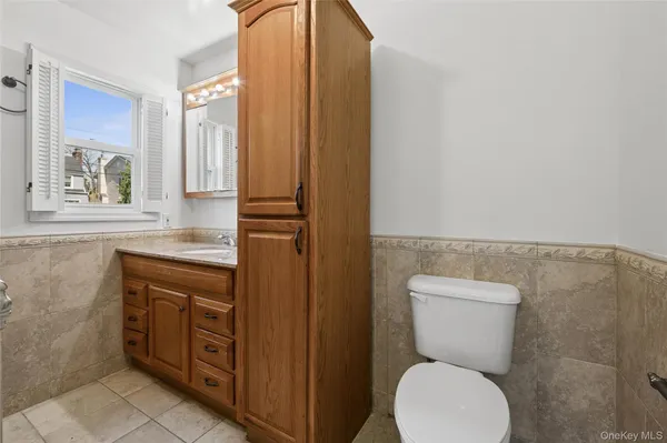 $679,000 | 2961 Allon Street, Oceanside, NY 11572