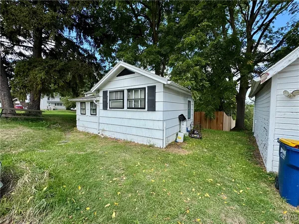 $64,900 | 206 Sidney Street, Camillus, NY 13219