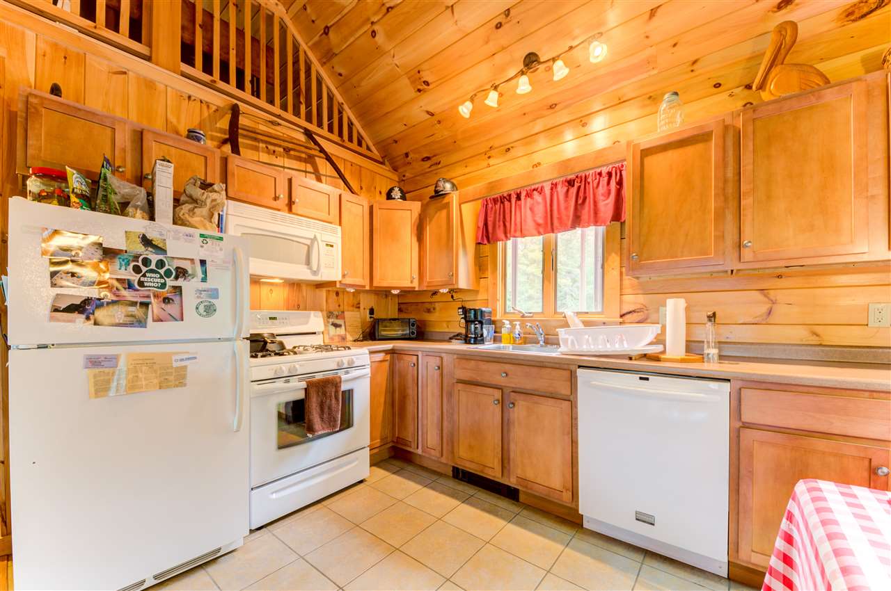 509 Old E Road Whitefield, NH 03598 - Photo 8 of 40