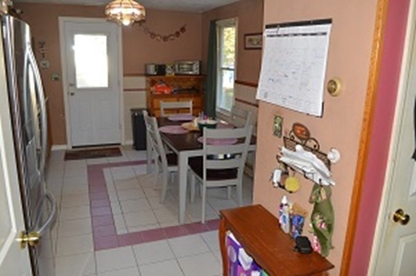 12 Summer Street Wareham, MA 02571 - Photo 18 of 24 a workspace with furniture and window