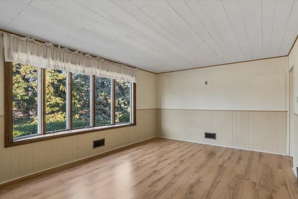 $310,000 | 1706 Avalon Avenue, Joliet, IL 60435