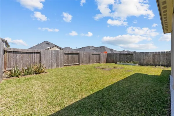 $289,000 | 5111 Bay Lane, Bacliff, TX 77518