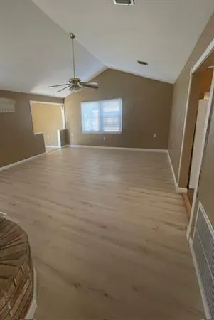 $1,400 | 2329 Lyndell Drive, Chalmette, LA 70043