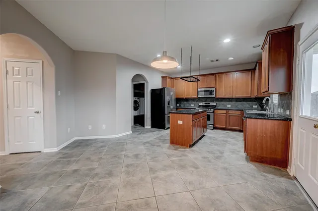 $2,275 | 74 San Simeon Drive, Manvel, TX 77578