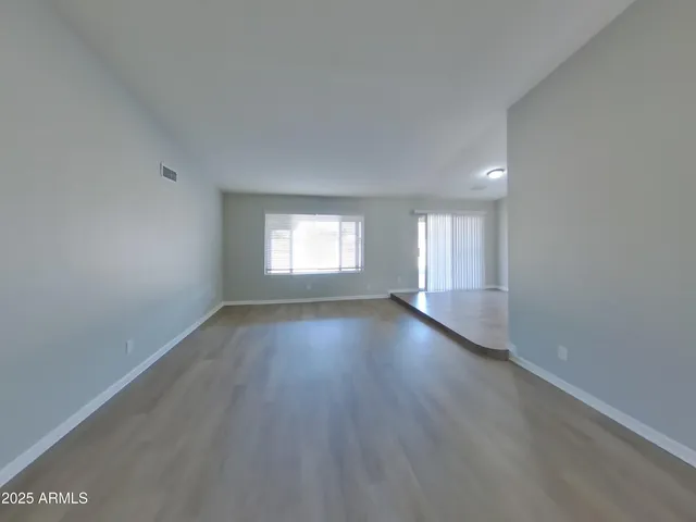 a picture of a bench in room