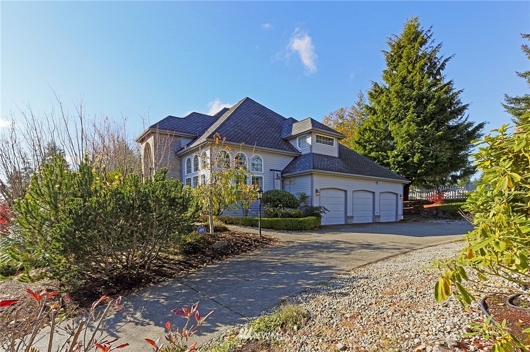 471 East Old Ranch Road Allyn, WA 98524 - Photo 3 of 25 Gallery Image 3