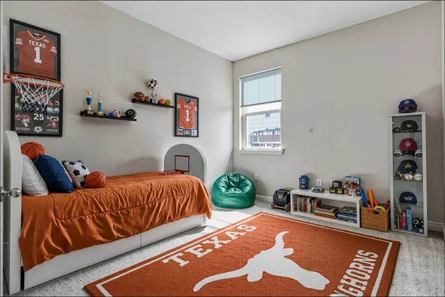 $2,100 | 8307 Dampton Lane, Austin, TX 78744