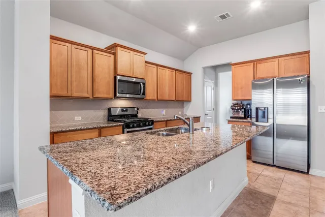 $2,100 | 8307 Dampton Lane, Austin, TX 78744