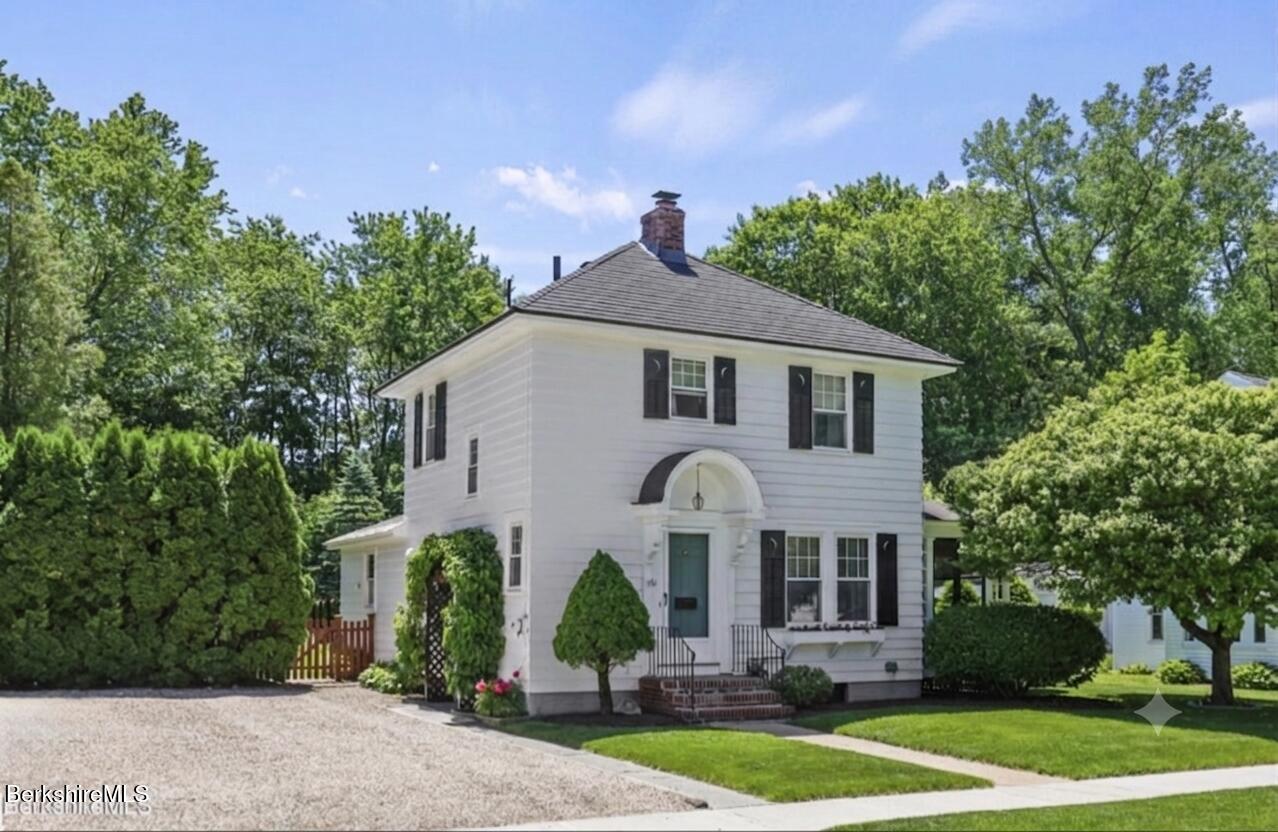 61 Harding Street Pittsfield, MA 01201 - Photo 1 of 48 IMG_0803
