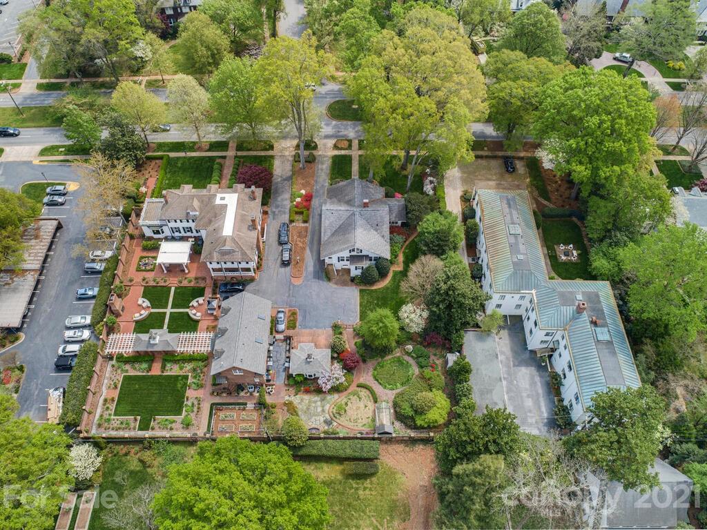 1600 Queens Road Charlotte, NC 28207 - Photo 26 of 30 an aerial view of multiple house