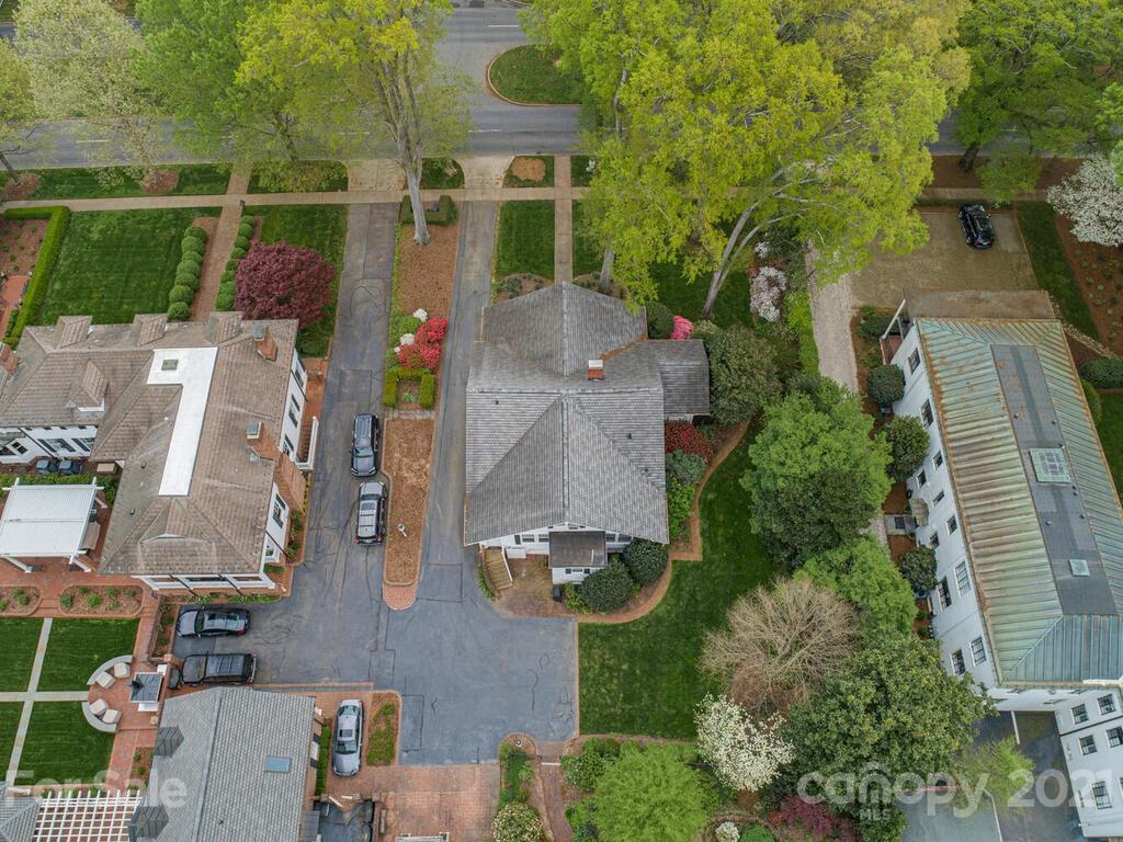 1600 Queens Road Charlotte, NC 28207 - Photo 28 of 30 an aerial view of residential houses with outdoor space and street view