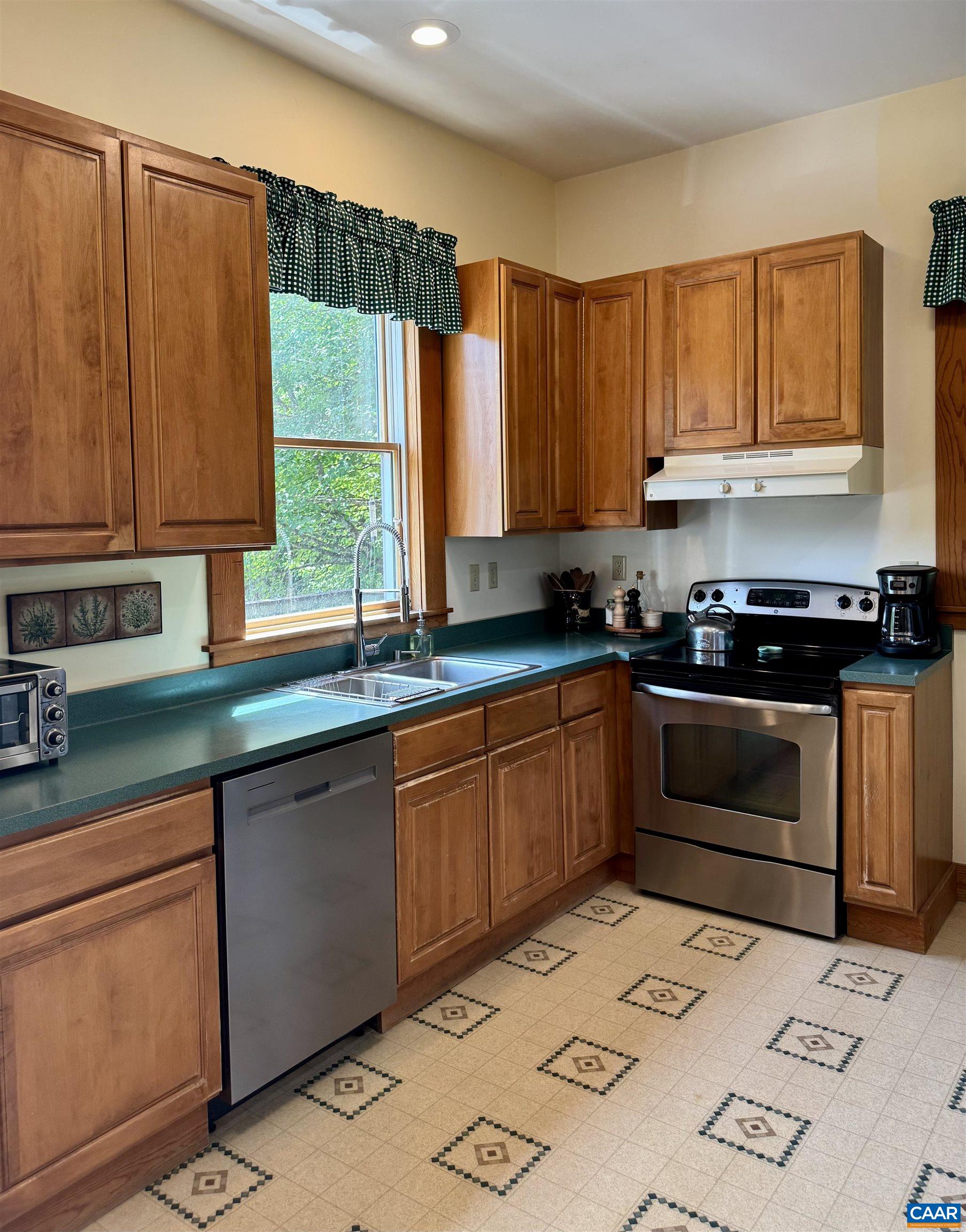 5362 Break Heart Road Crozet, VA 22932 - Photo 19 of 71