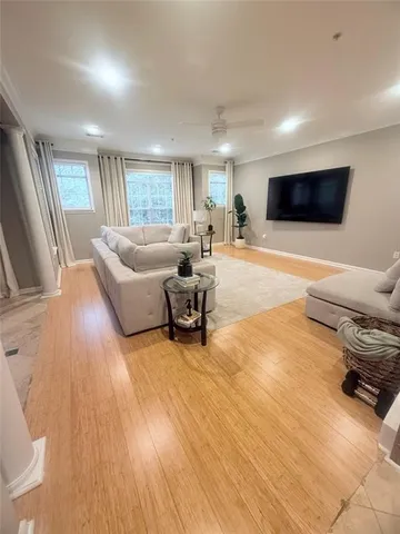 $2,400 | 2015 Barrett Lakes Boulevard, Unit 111, Kennesaw, GA 30144