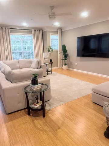 $2,400 | 2015 Barrett Lakes Boulevard, Unit 111, Kennesaw, GA 30144