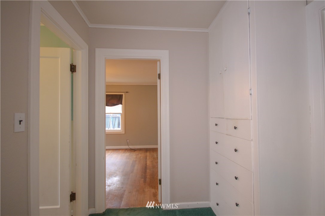 932 Burns Cosmopolis, WA 98537 - Photo 12 of 23 Gallery Image 12