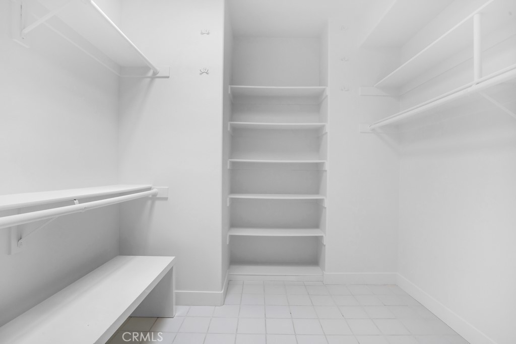 6435 Zumirez Drive, Unit 2 Malibu, CA 90265 - Photo 24 of 32 a view of an empty walk in closet