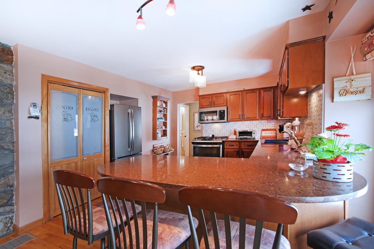 1 Grandview Avenue Derry, NH 03038 - Photo 16 of 60